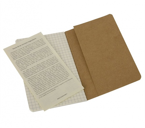 Zestaw 3 zeszytów Moleskine Cahier L duże (13x21 cm) w Kratkę Piaskowe Miękka oprawa (Moleskine Cahiers Set of 3 Squared Journals) - 9788883704994