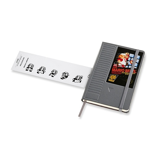 Notatnik Moleskine Super Mario rozmiar P (kieszonkowy 9x14cm) w Linię Szara Twarda oprawa (Moleskine Super Mario Limited Edition Notebook - Nes Cartridge)