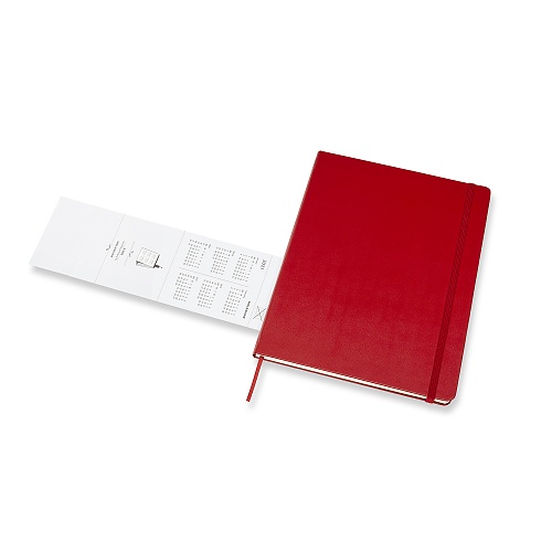 Kalendarz Moleskine 2021 12M rozmiar XL (bardzo duży 19x25 cm) Tygodniowy Czerwony/ Szkarłatny Twarda oprawa (Moleskine Weekly Notebook Diary/Planner 2021 Extra Large Scarlet Red Hard Cover)