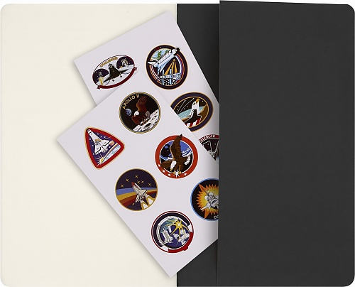 Moleskine NASA Zestaw 2 Zeszytów Cachier L dużych (13x21 cm) Czystych Czarny i Szary Miękka Okładka (Moleskine Limited Edition NASA Set of 2 Cahier Journal Plain Black and Gray Soft Cover) - 8056999277536