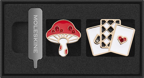 Moleskine 2 Przypinki Alicja w Krainie Czarów Muchomor i Karty (Moleskine Set of 2 Alice in Wonderland Pins Mushroom & Cards) - 8056711513836